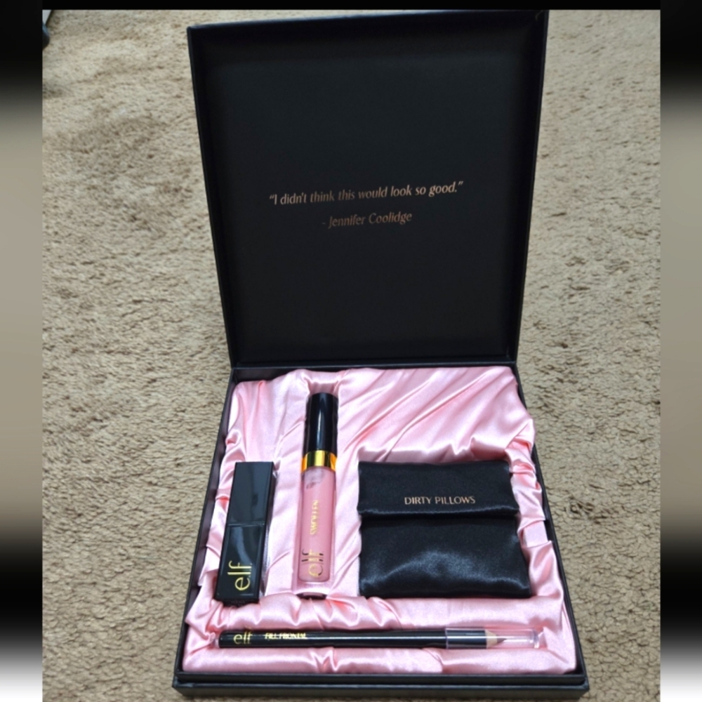 FLASH SALE! $79! Elf Cosmetics x Jennifer Coolidge Dirty Pillows Lip Kit NIB